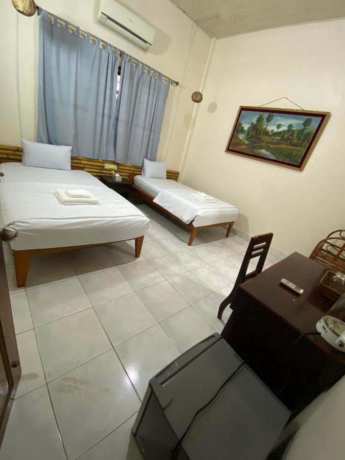 Ecran Riverfront Guesthouse كامبوت المظهر الخارجي الصورة
