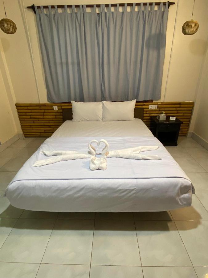 Ecran Riverfront Guesthouse كامبوت المظهر الخارجي الصورة