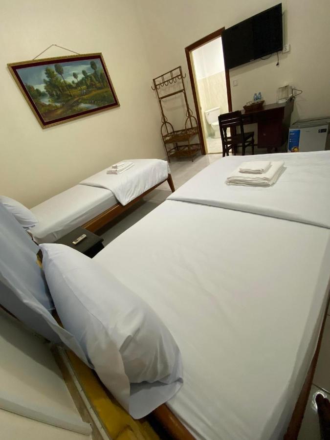 Ecran Riverfront Guesthouse كامبوت المظهر الخارجي الصورة