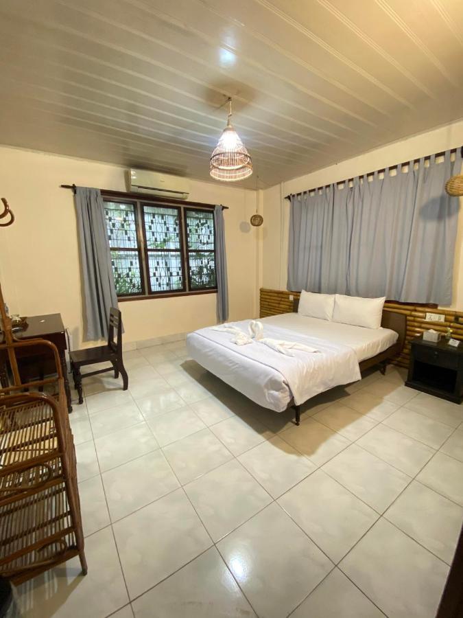Ecran Riverfront Guesthouse كامبوت المظهر الخارجي الصورة